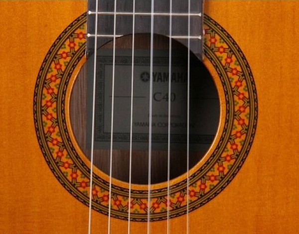 Классическая гитара 4/4 Yamaha C40 купить в интернет магазине