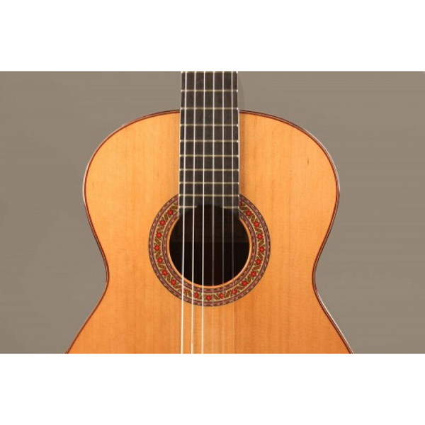 Классическая гитара PEREZ 660 Cedar купить в интернет магазине