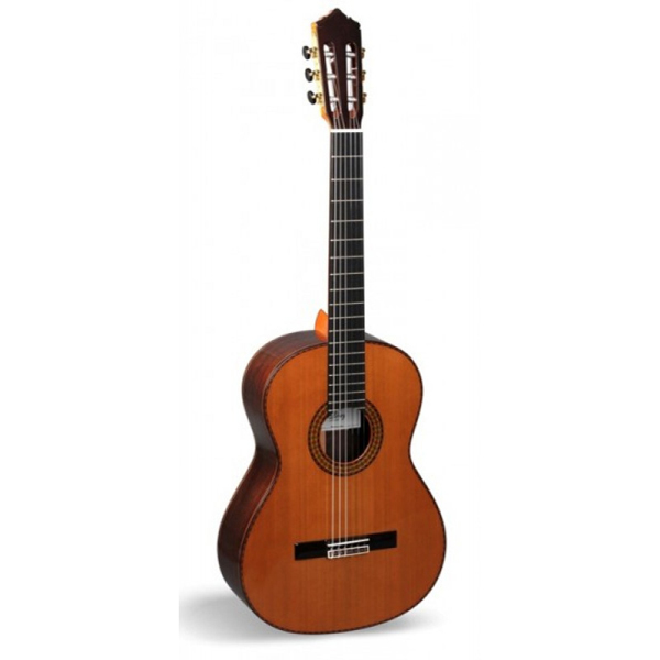 Классическая гитара PEREZ Luthier India Cedar купить в интернет магазине